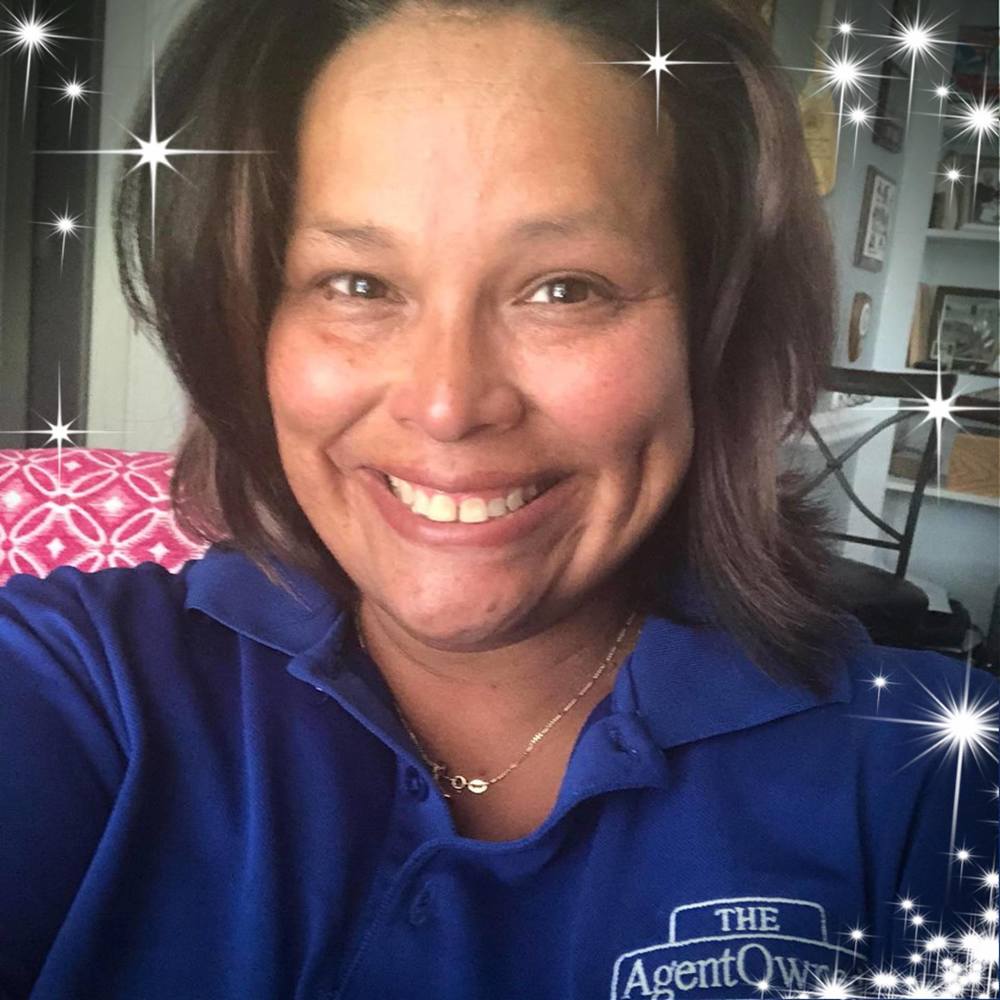 Meet your Posher, Lisa